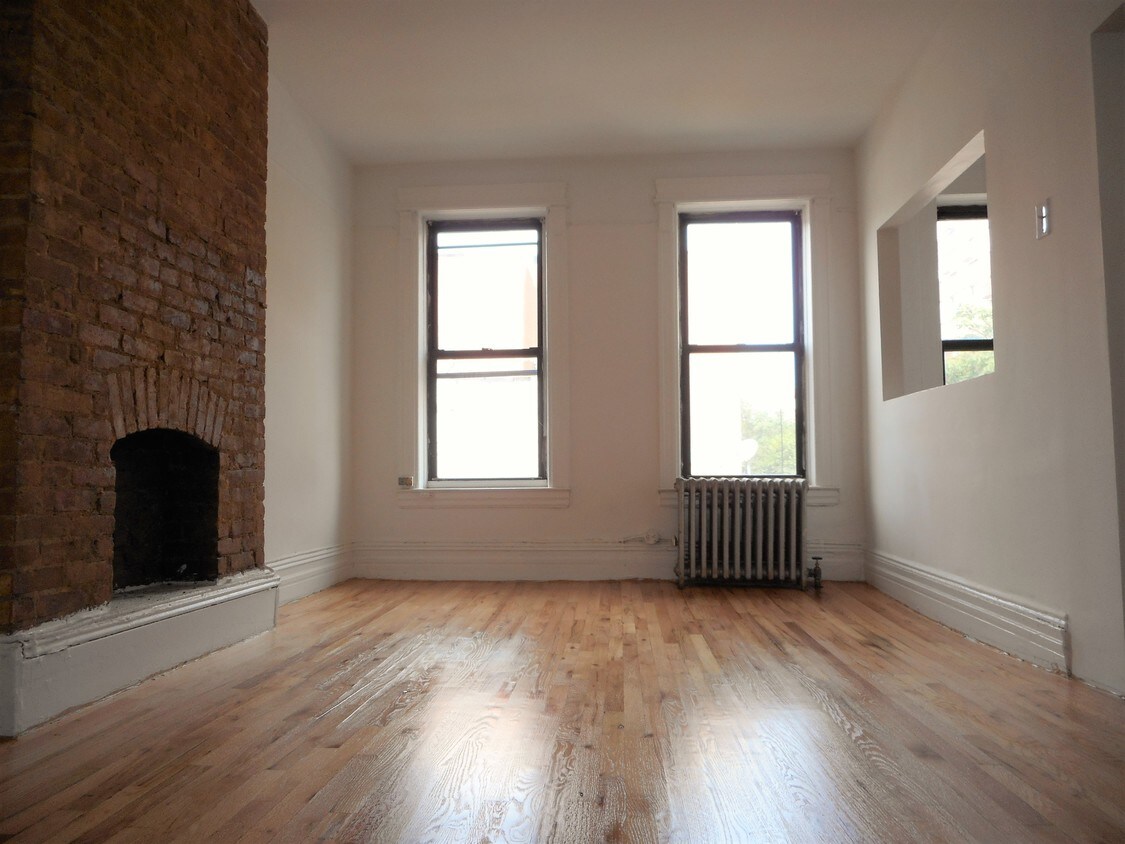 Primary Photo - 499 Dekalb Ave