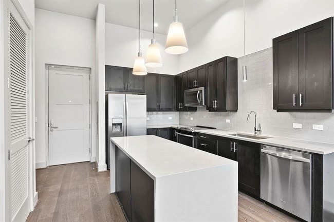 Foto del edificio - 3110 N Houston St