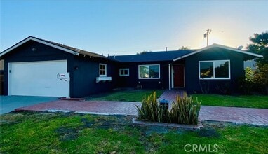 Building Photo - 16131 Warren Ln