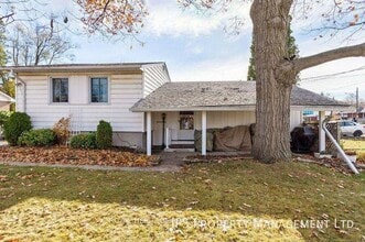 Building Photo - 255 Farley Ave