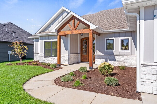 Building Photo - 2805 Easley Cabin Cir