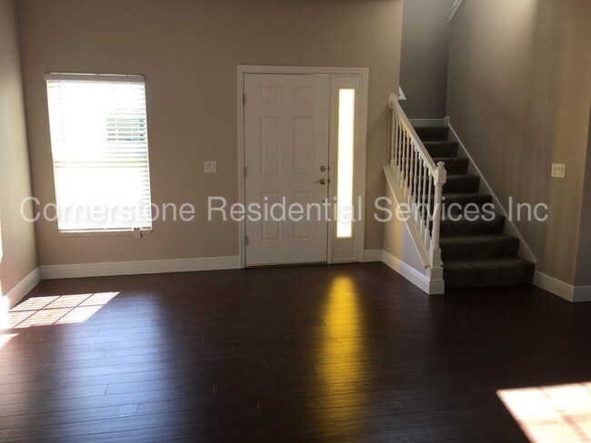 Foto del edificio - 1298 Salisbury Dr