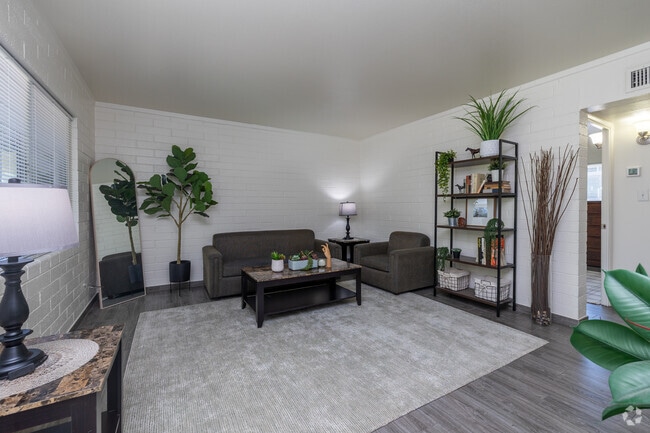 Interior Photo - University Vista Student Apartments