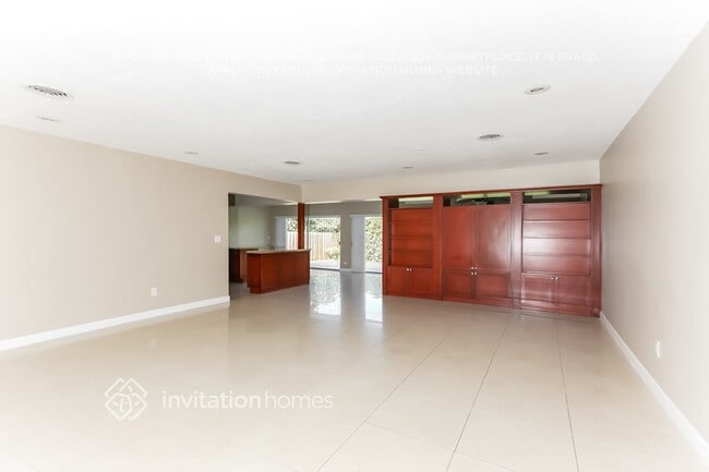 Foto del edificio - 19441 NE 19th Ct