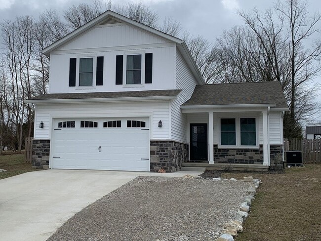 Building Photo - 4 BEDROOM HOUSE! RIGHT NEXT TO ELLETTSVILL...