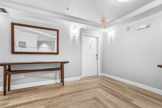 Building Photo - 600 S Dixie Hwy