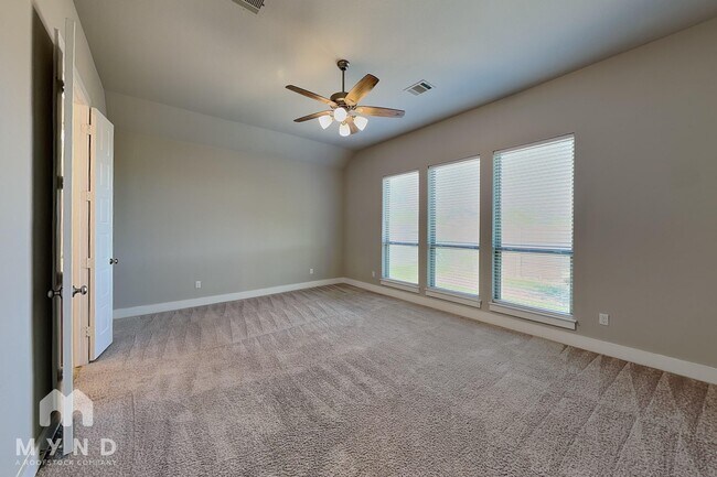 Building Photo - 152 Reagan Dr
