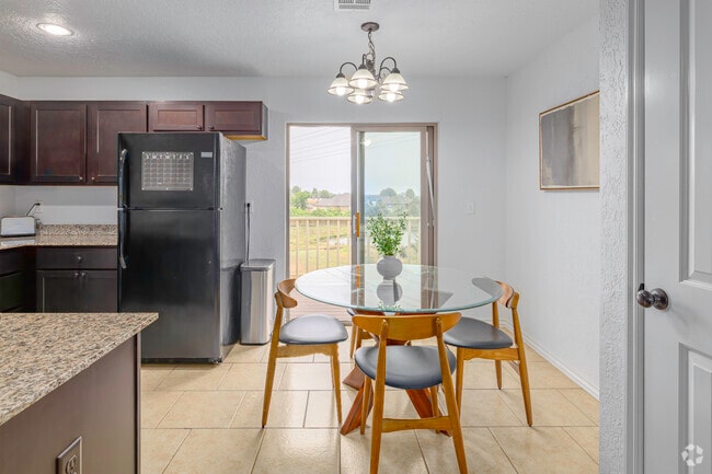 Upper Basic Furnished Unit - 3BR, 2BA - 1,300SF - Dining Area - Prairie Breeze Townhomes