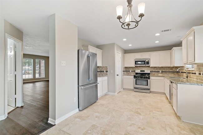 Building Photo - 3505 Stonegate Cir