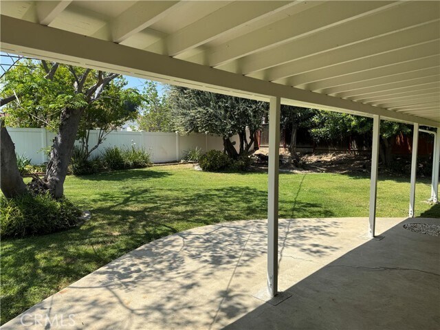 Foto principal - 10131 Oso Ave