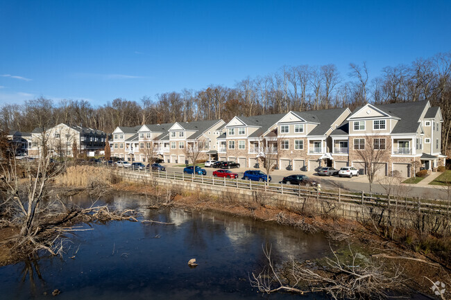 Building Photo - Waterview at Hanover