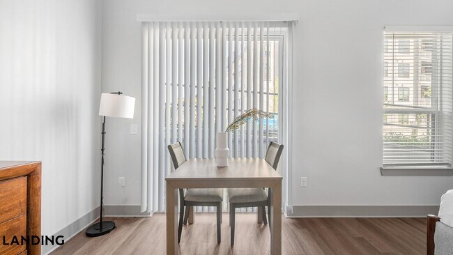 Foto del edificio - 1310 Hillside Ave