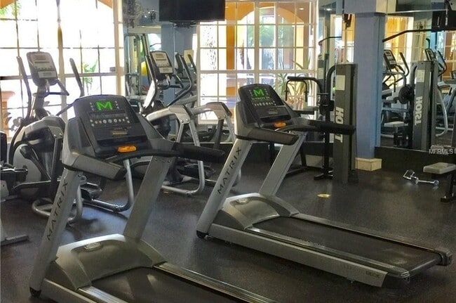 Photo - 2 Bdrm Condo blocks from Universal Studios