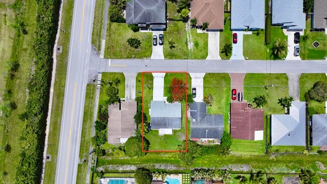 Building Photo - 6048 Garrett St
