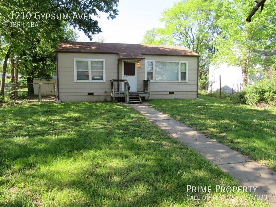 1210 Gypsum Avenue House Rental in Salina, KS