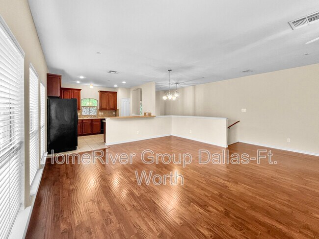 Foto del edificio - 6876 Livorno Ln