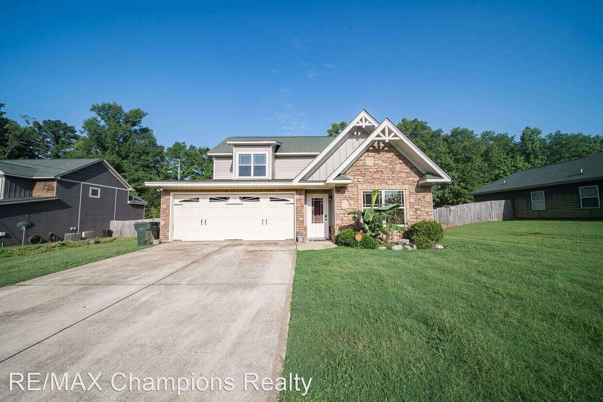 Primary Photo - 4 br, 3.5 bath House - 18 Summer Shade Ct.