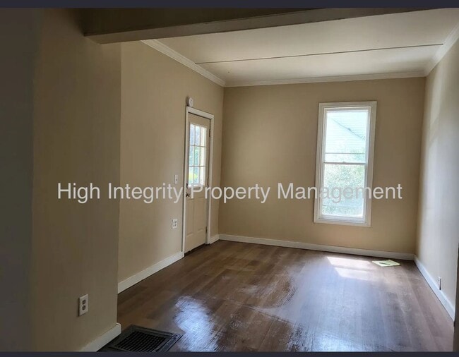 Building Photo - 212 Crete Ave