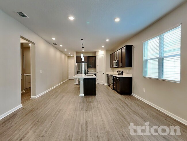 Foto del edificio - 5725 Arlington River Dr.