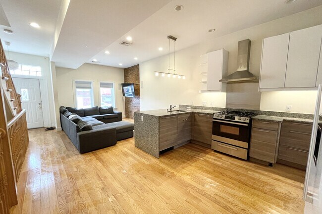 Foto del edificio - 98 L St