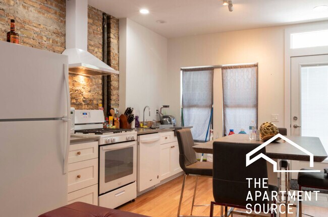 Foto del edificio - 5601 W Belmont Ave