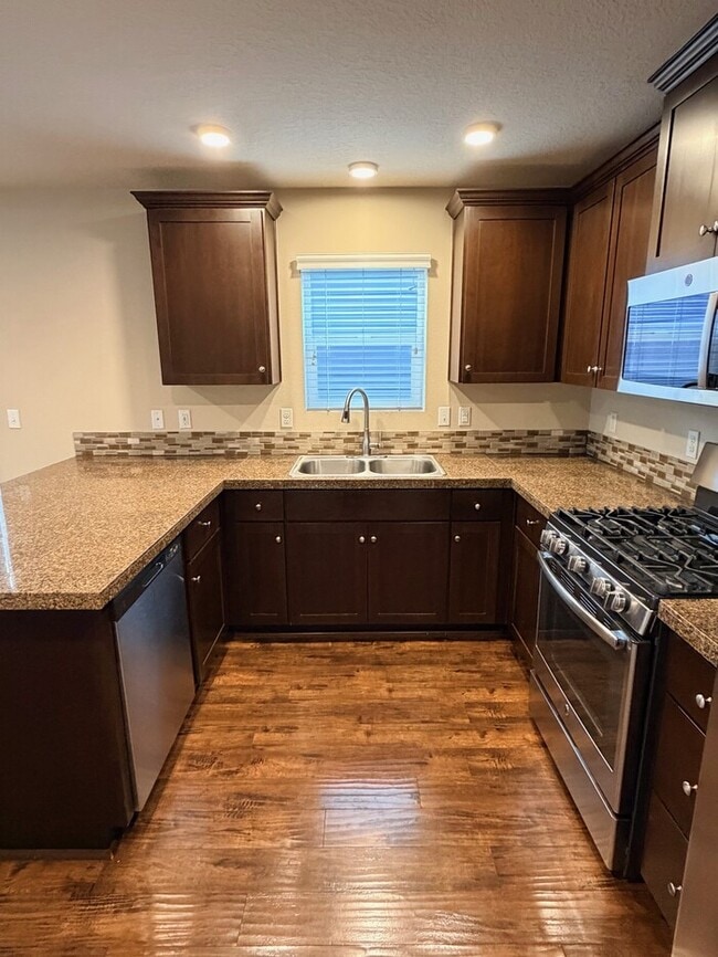 Foto del edificio - Beautiful Craftsman-Style Home is Ready Fo...