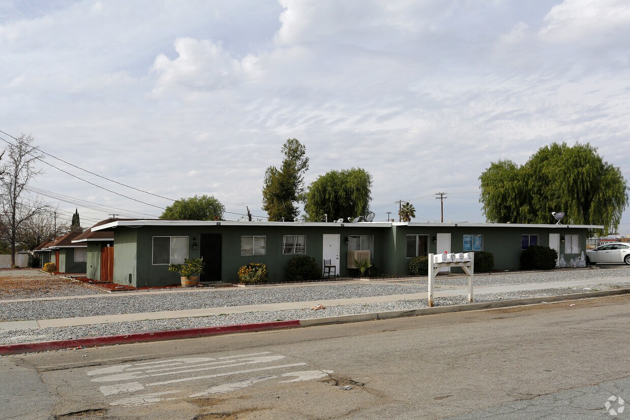 Building Photo - Kimball Gardens