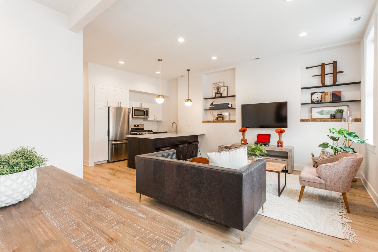 Foto principal - 2317 W North Ave