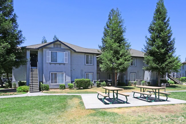 The Grove Merced Apartments Ca Building Photo The Grove Merced