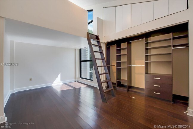 Building Photo - 2998 Virginia St