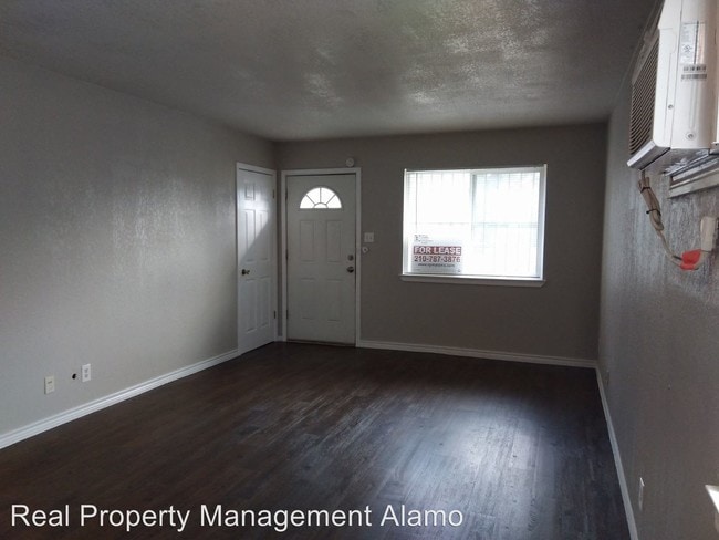 Building Photo - 7151 Glen Terrace