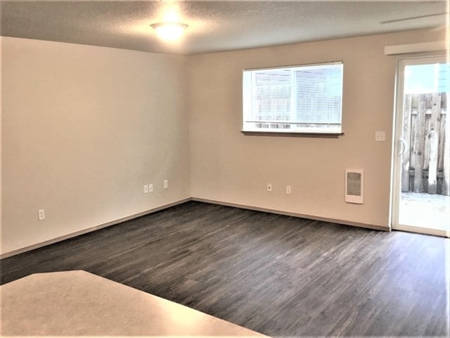 Building Photo - 467 Whitney Dr