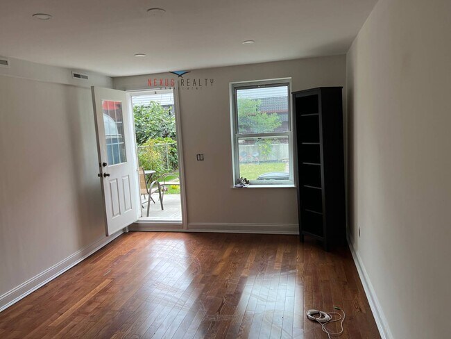 Foto del edificio - 22-36-36 47th St
