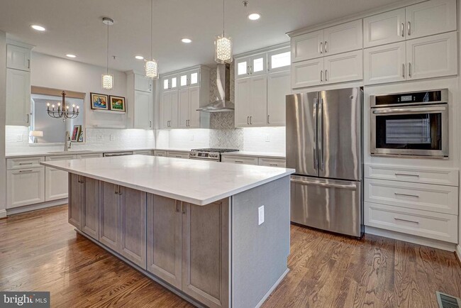 Building Photo - 10539 Tuckerman Heights Cir