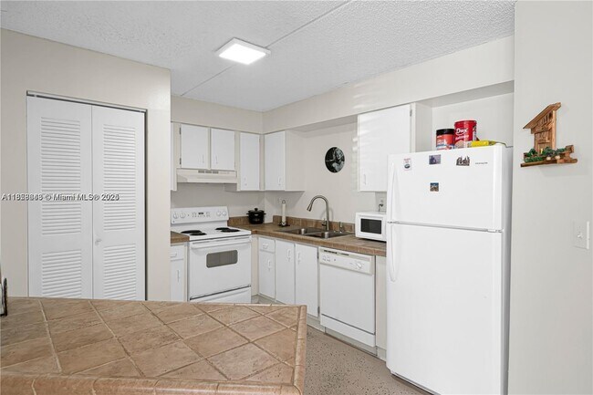 Building Photo - 6195 NW 186th St