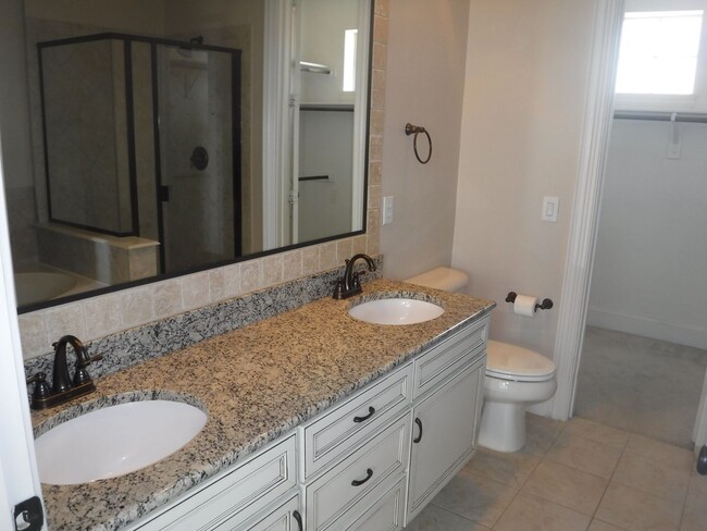 Foto del edificio - Beautiful 2 bed 2.5 Bath in Las Colinas!