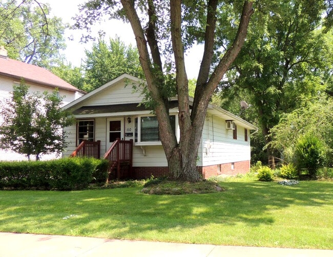 Building Photo - 3 Bedroom, 2 bathroom Ranch for Rent!