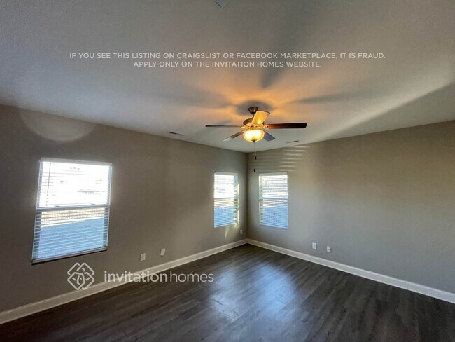 Building Photo - 5377 Roberta Crossing Dr