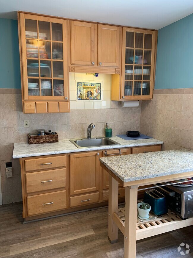 Portage Park Apartments for Rent with a Yard Chicago, IL 6 Rentals