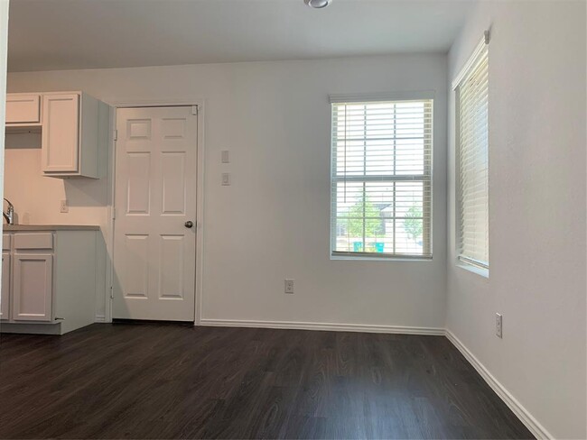 Building Photo - 5916 Rimini Landing Ln