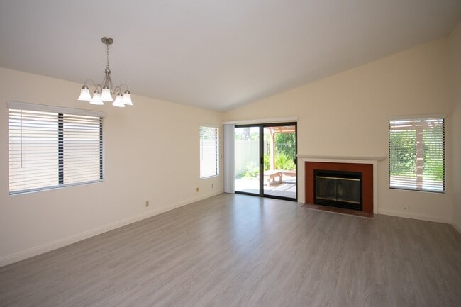 Building Photo - Beautiful La Costa Single Level Home!