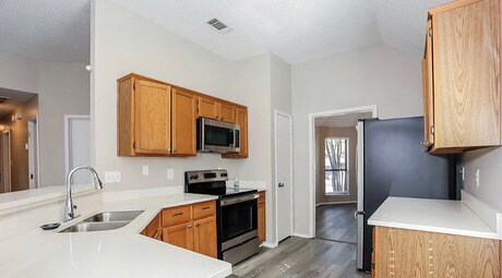 Building Photo - 6947 Cedar Knoll Dr