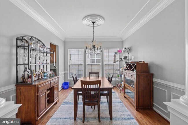 Building Photo - 10109 Banchory Pl