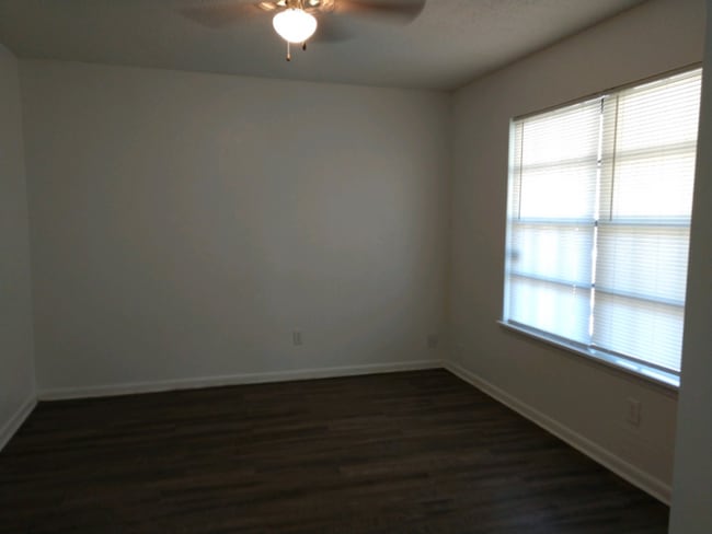 Building Photo - 1201 Sublett Ave