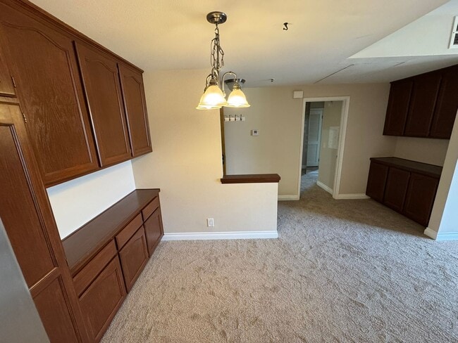 Building Photo - Mission Valley 1BR/1BA – 50% Off First Month + Parking + Private Outdoor Space