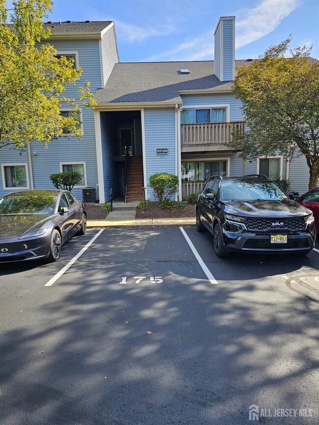 Building Photo - 1217 Aspen Dr
