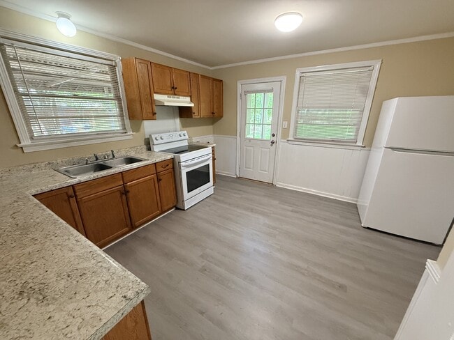 Foto del edificio - 3456 Harrison Rd