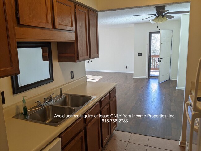 Building Photo - 172 Brooke Castle Dr