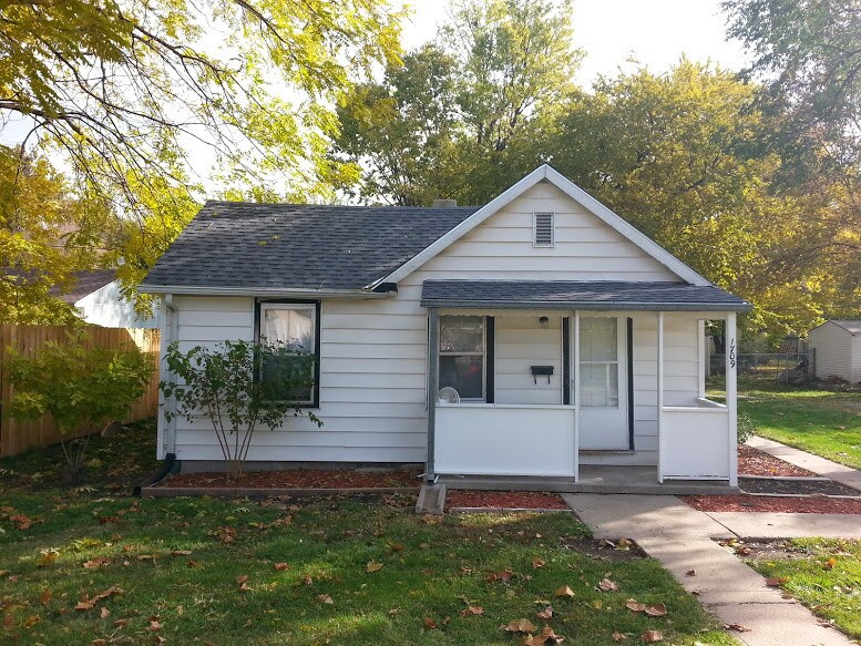 Primary Photo - 1709 S 8th St
