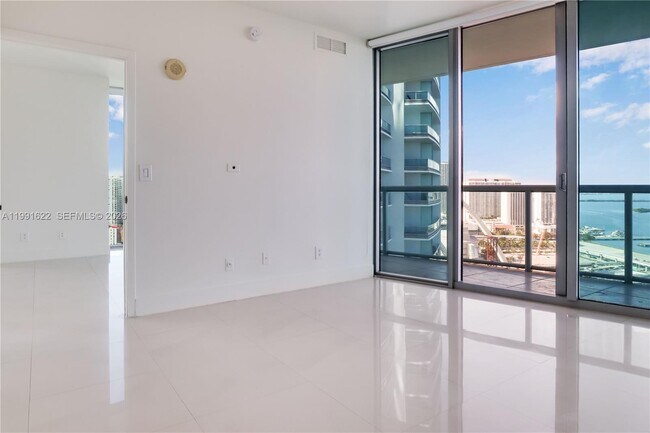 Foto del edificio - 888 Biscayne Blvd